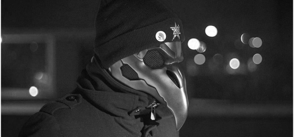 Escuchar a nuestro oráculo para observarnos y encontrar la luz: iL’ Cuervo anuncia nuevo LP